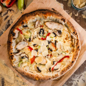 https://summerbox.gr/wp-content/uploads/2025/06/pizza-alfredo-1-300x300.jpg