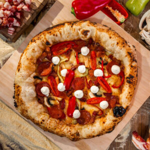 https://summerbox.gr/wp-content/uploads/2025/06/pizza-bella-ciao-1-300x300.jpg