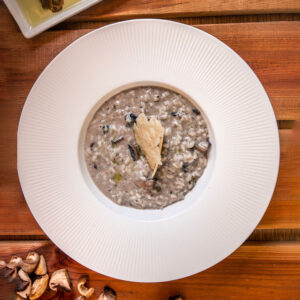 https://summerbox.gr/wp-content/uploads/2025/06/risotti-mushroom-risotto-1-300x300.jpg
